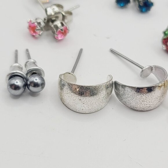 Lot of Assorted Stud & Hoop Earrings Set Some Tarnish and Wear - Picture 5 of 6